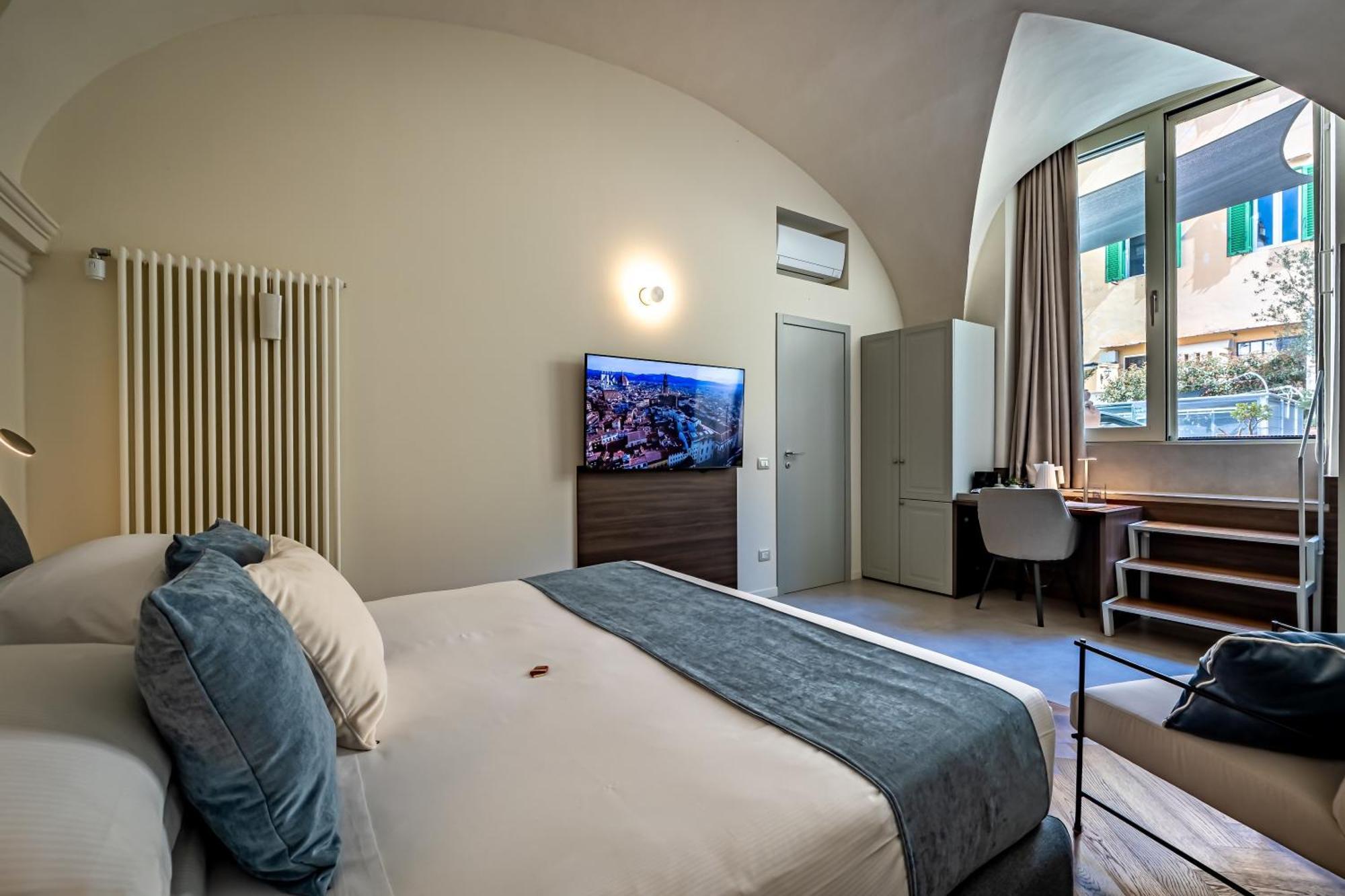 Dimora Collection - Le Corti - Boutique Luxury Suites In A Restored 13Th Century Convent, With Sauna And Gym (Adults Only) 피렌체 외부 사진